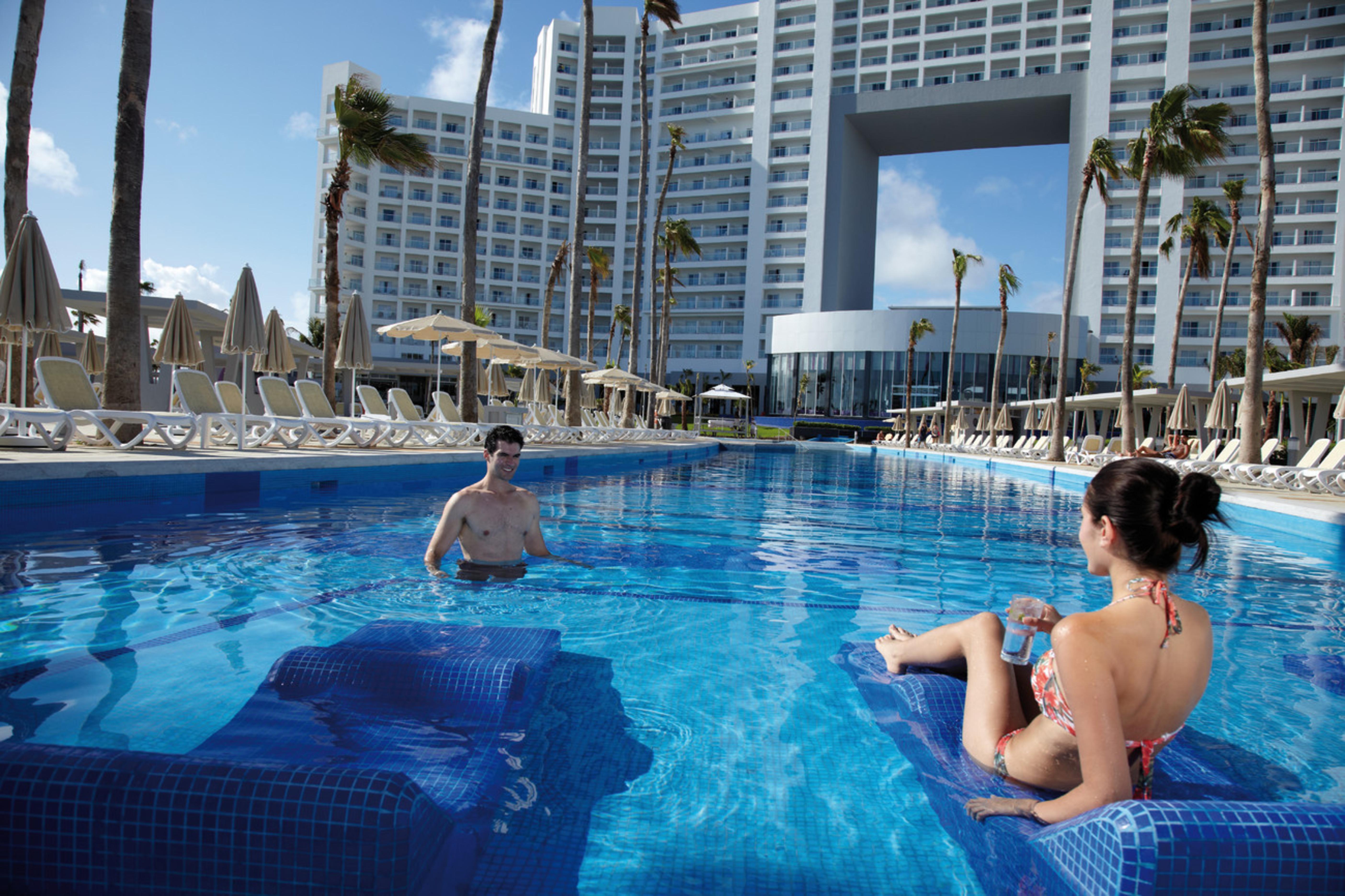 Riu Palace Peninsula Hotel Cancun Exterior photo